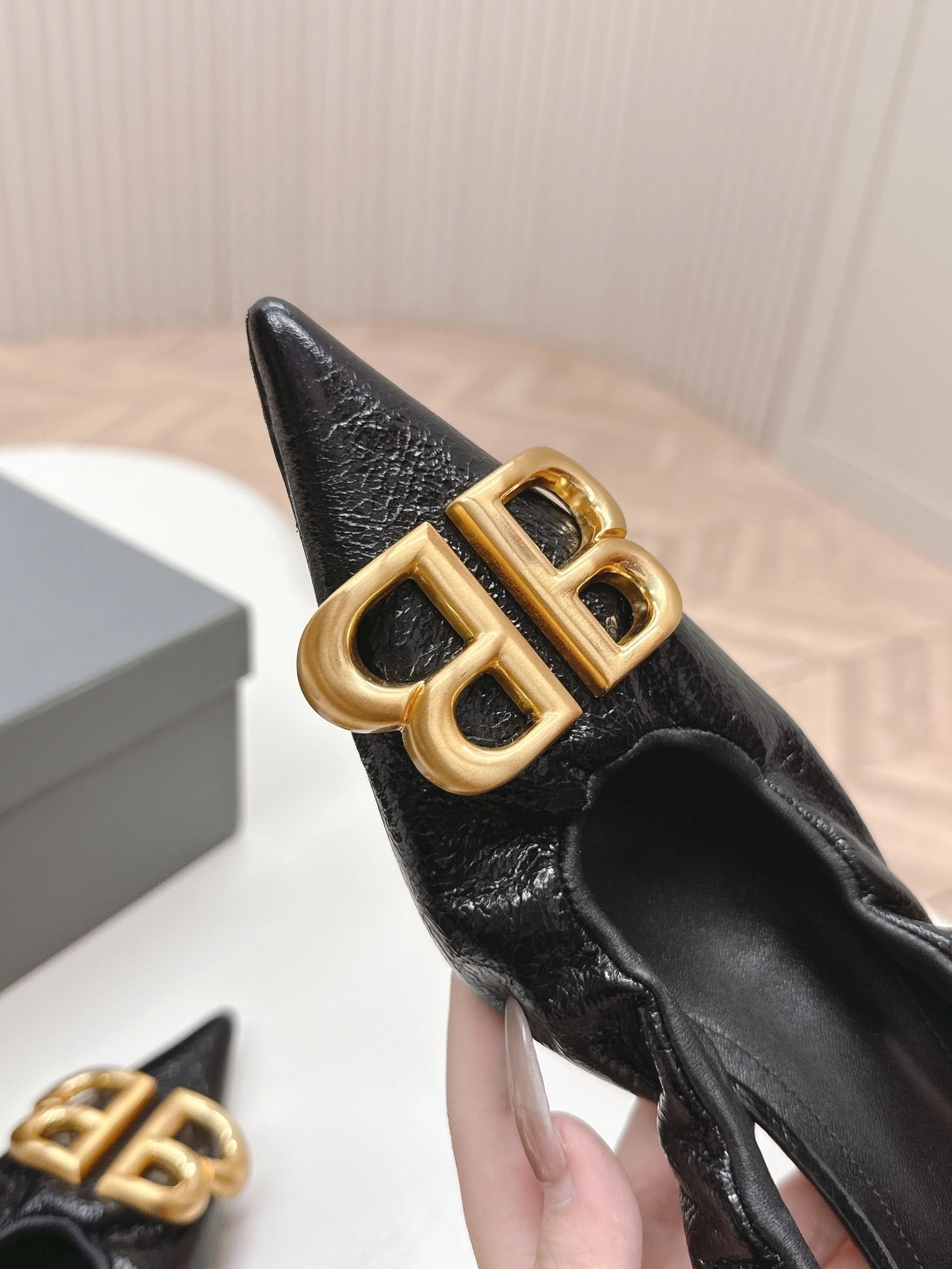 COCO-- 218593i161 818870WBD4T1080 Heel height：4.5CM cowhide sheepskin item:E-X158E1425W
